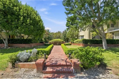 433 S Madison listing photo