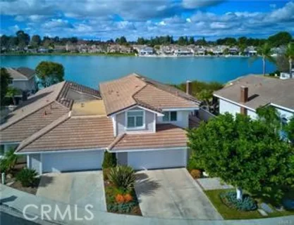 70 Fairlake listing photo