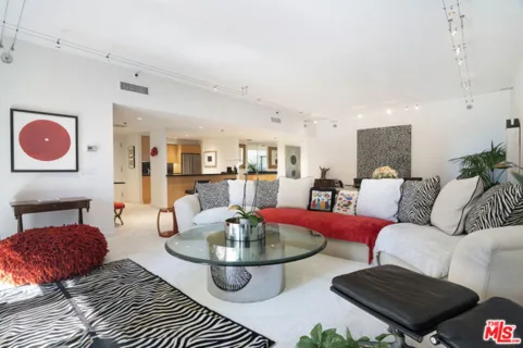 10445 Wilshire Boulevard #502 listing photo