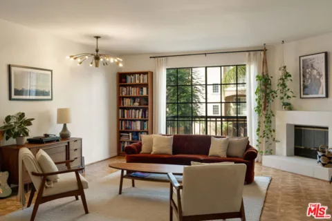 1539 Greenfield Avenue #102 listing photo