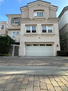 7832 Daisy Circle listing photo