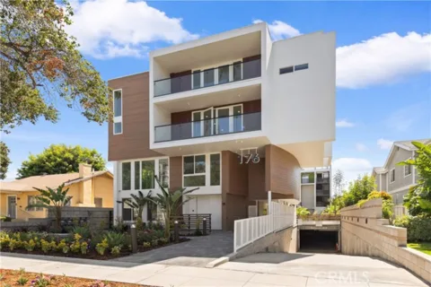 N. Catalina Avenue #104 listing photo