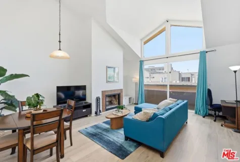 11918 Avon Way #6 listing photo
