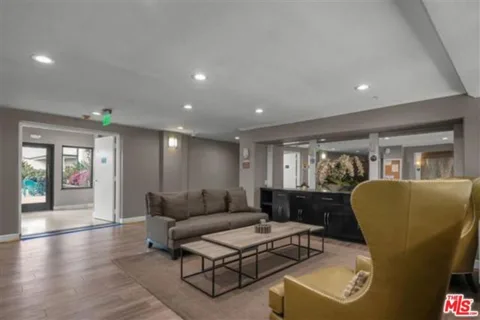 838 Pine Avenue #506 listing photo