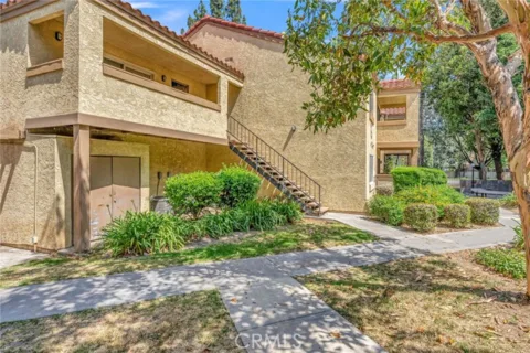 1140 W Blaine Street #201 listing photo