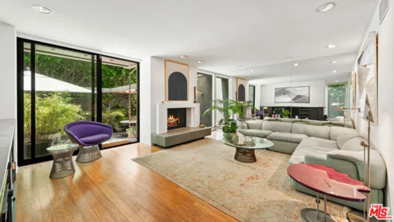 853 S Bundy Drive listing photo