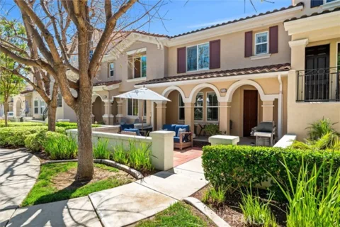 40042 Cape Cod listing photo