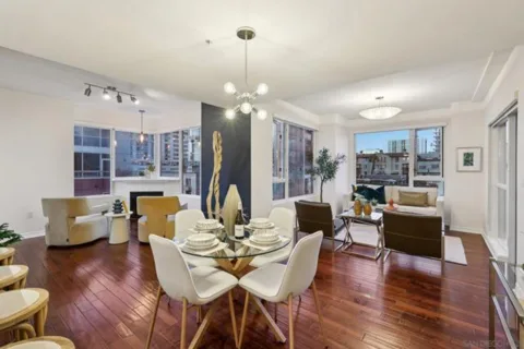 300 W Beech #608 listing photo