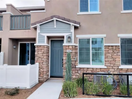 41987 Isadora #1402 listing photo
