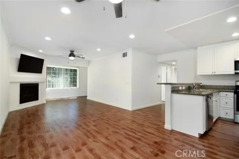 5525 Canoga Avenue #124 listing photo