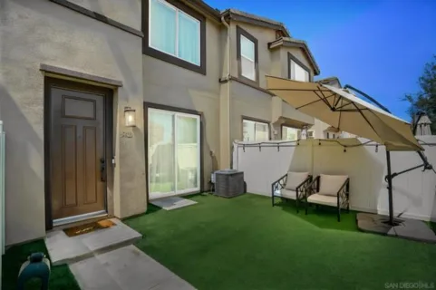 5403 San Roberto listing photo