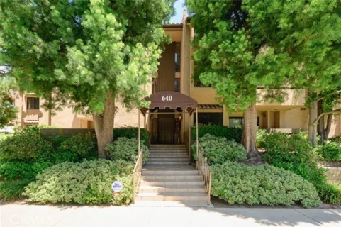 640 S Lake #203 listing photo