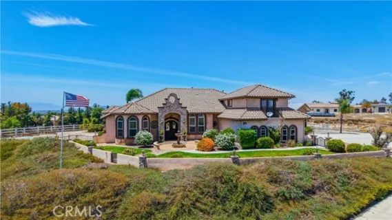 32032 La Serena listing photo