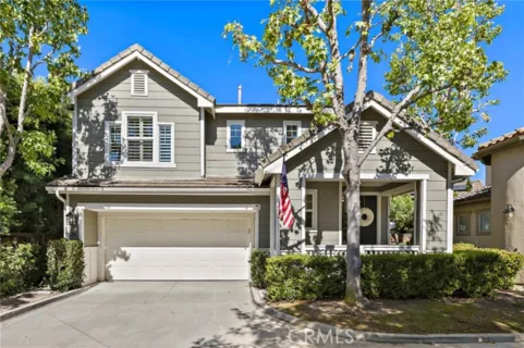 24 Fieldhouse listing photo