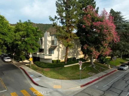 1734 N Verdugo #10 listing photo