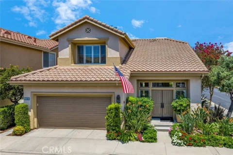 2530 Alister Avenue listing photo