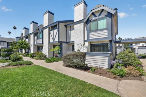 19231 Sherman #27 listing photo