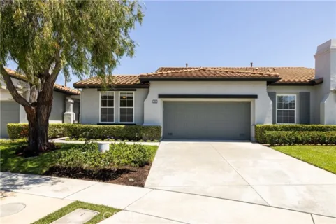 59 Corte Pinturas listing photo