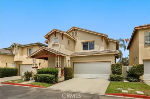 2 Serena Way listing photo