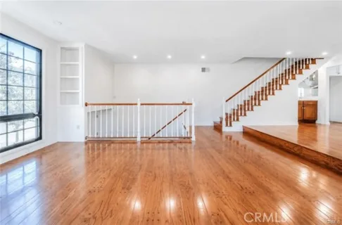 18100 Burbank listing photo