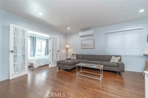 325 Cedar listing photo