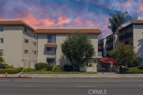 5354 Lindley Avenue #209 listing photo