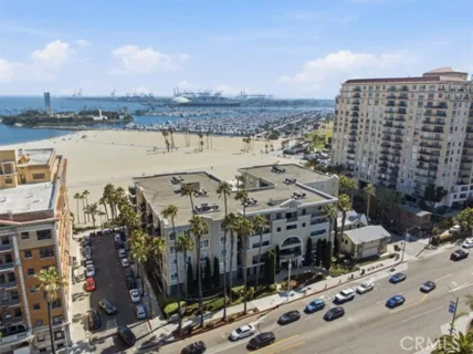 1000 E Ocean #402 listing photo