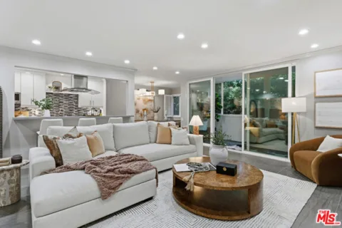 1015 N Kings Road #110 listing photo