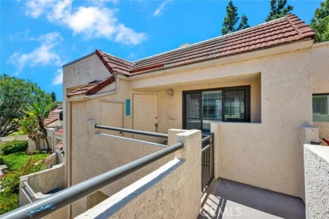 22 Aruba listing photo