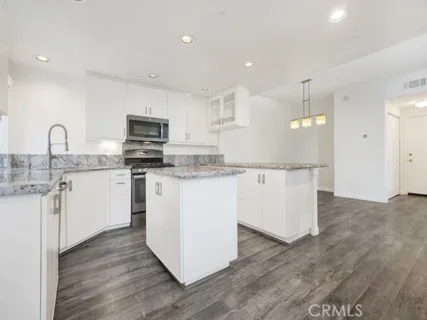 1031 Via Presa listing photo