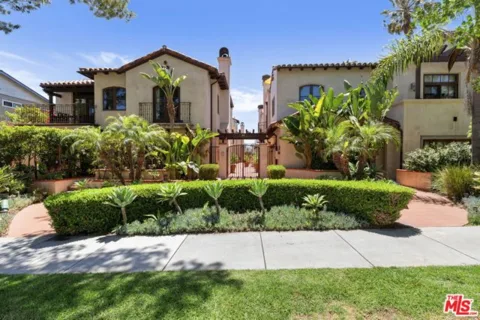 908 17th Street #4 listing photo