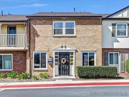 11909 Royal Road #D listing photo