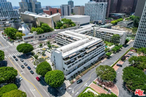 121 S Hope Street #517 listing photo