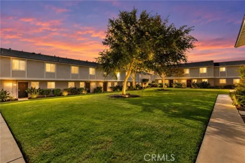 2112 E Vista #20 listing photo