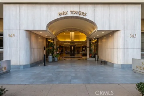 345 Pioneer Drive #905 listing photo