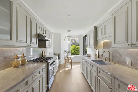 11808 Dorothy Street #206 listing photo