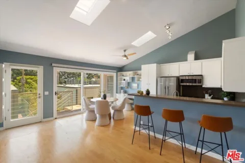 2216 4th Street #7 listing photo