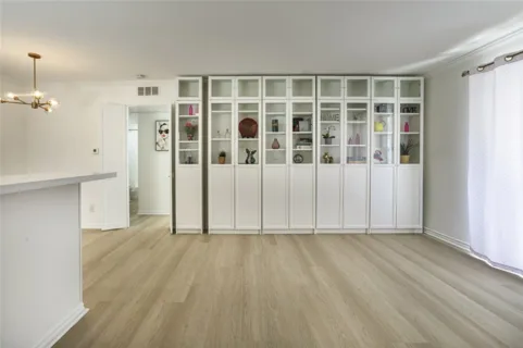 2815 S Fairview #G listing photo