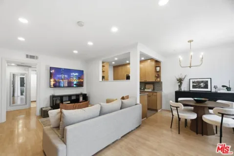 11718 Darlington Avenue #7 listing photo