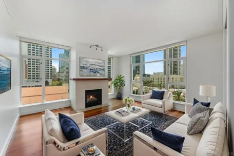 1199 Pacific Hwy #704 listing photo