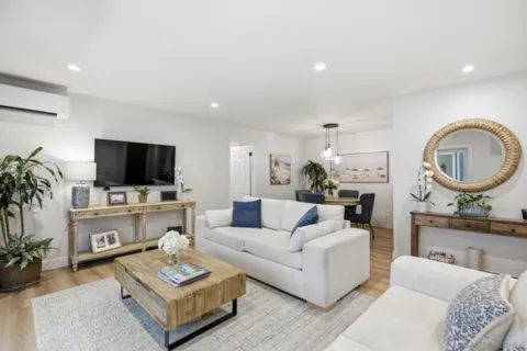858 E Avenue listing photo