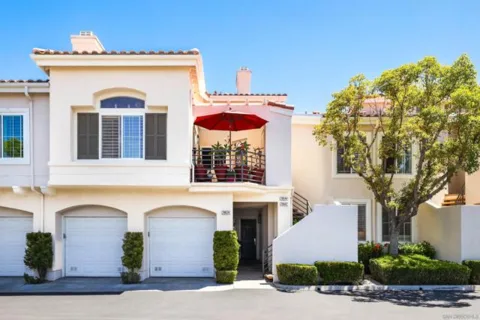 28634 Via Valdez listing photo