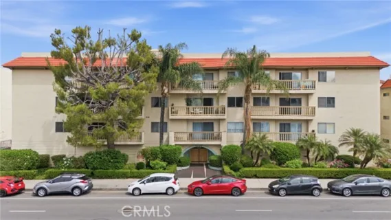 5400 Lindley Avenue #121 listing photo