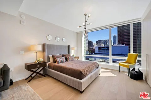 877 Francisco Street #615 listing photo