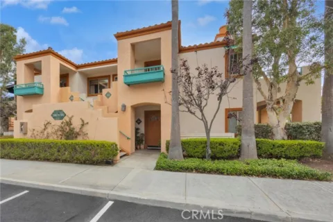 290 Villa Point Drive listing photo