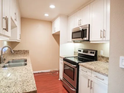 3565 Linden listing photo