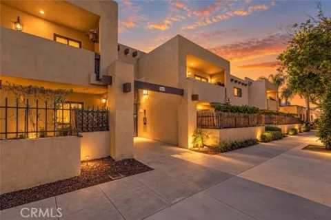 940 E 3rd #21 listing photo