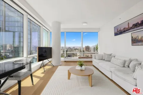 877 Francisco Street #1811 listing photo