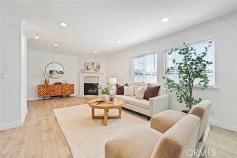 4189 Vineland #120 listing photo