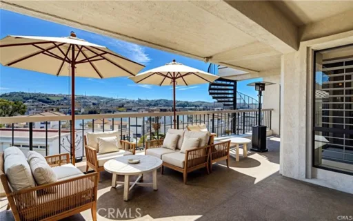 22484 Petra listing photo